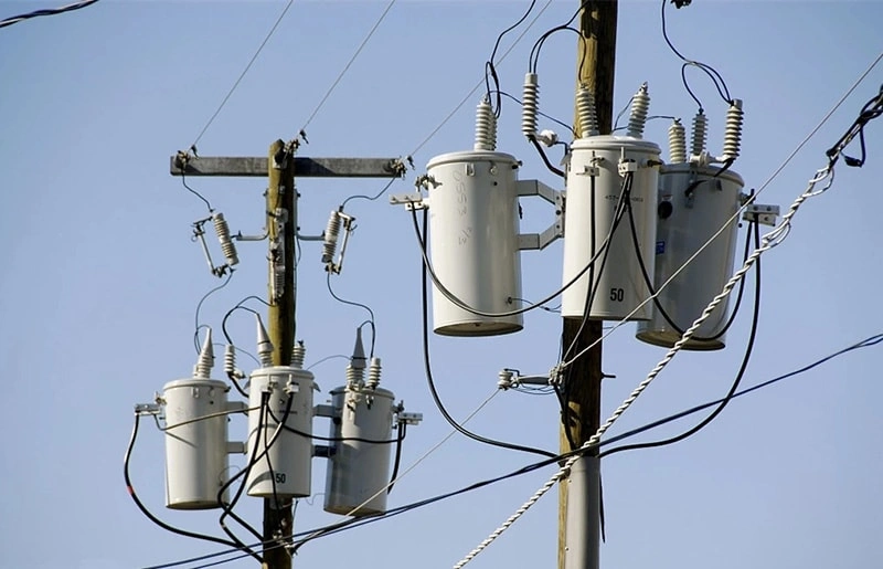 Haiyifeng Transformer  provides 32 single-phase large capacity oil immersed transformers on pillars to assist the Philippine National Grid